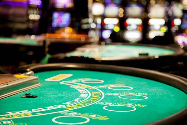 Exploring Game Choices Across Singapore online casino Sites